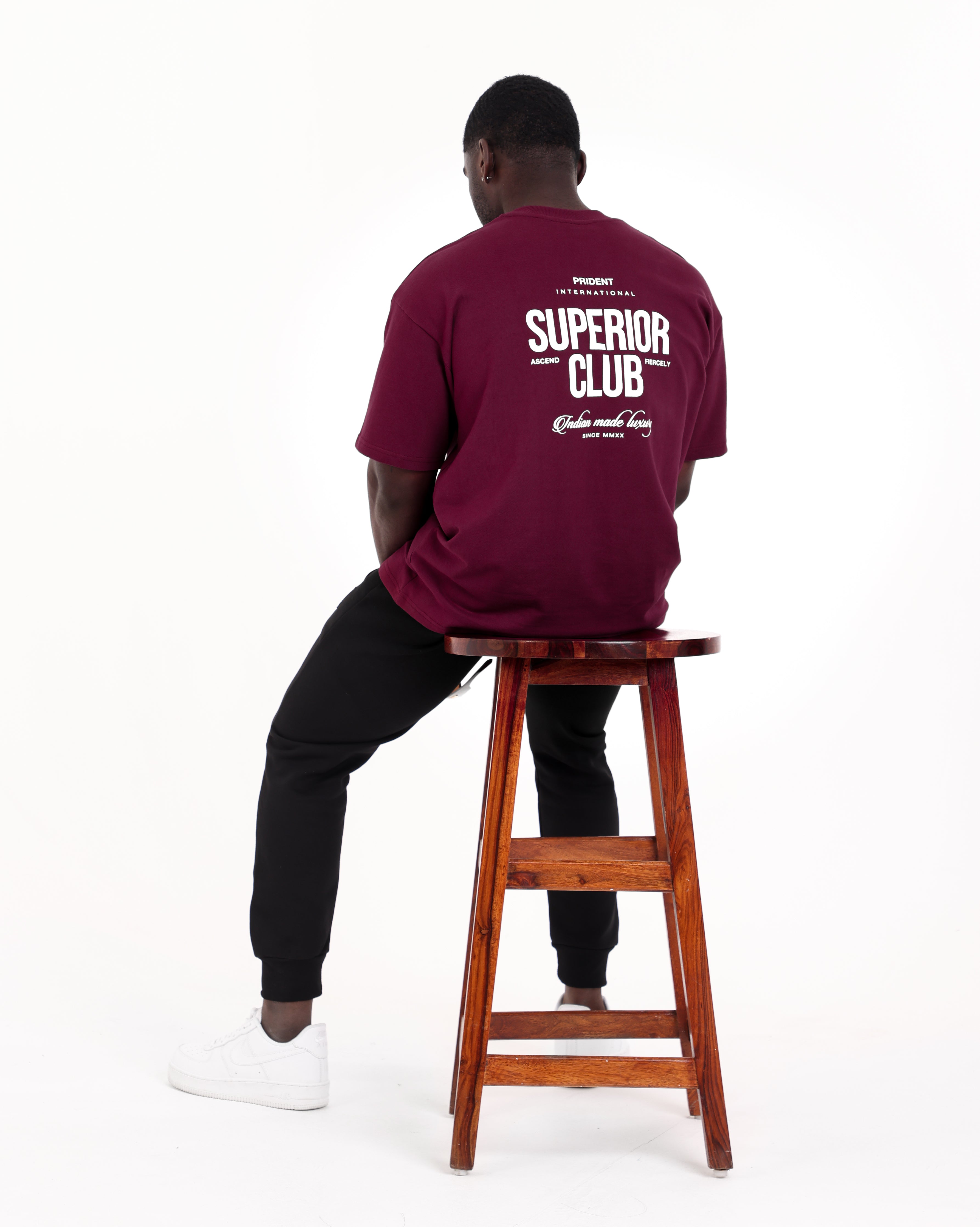 Superior Club T-Shirt - Maroon